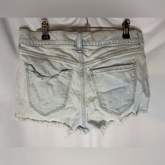 Women’s Old Navy Boyfriend Distressed Light Blue Denim Shorts Size 2 - Picture 2 of 4